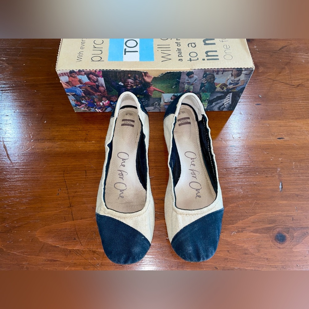 Tom’s Burlap Alessandra